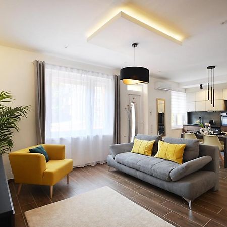 Zóra Apartman Eger Exterior foto